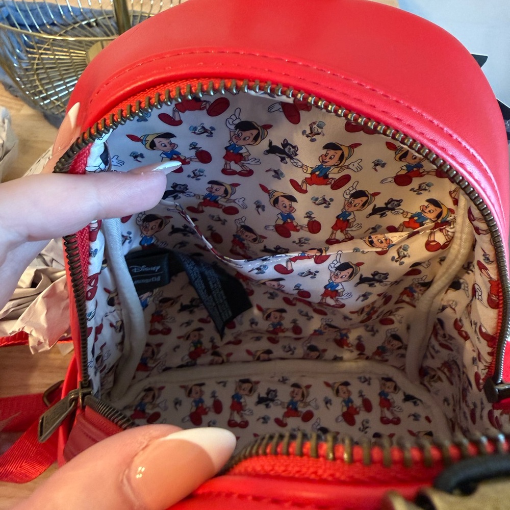 Disney Loungefly Pinocchio Backpack - Picture 8 of 9